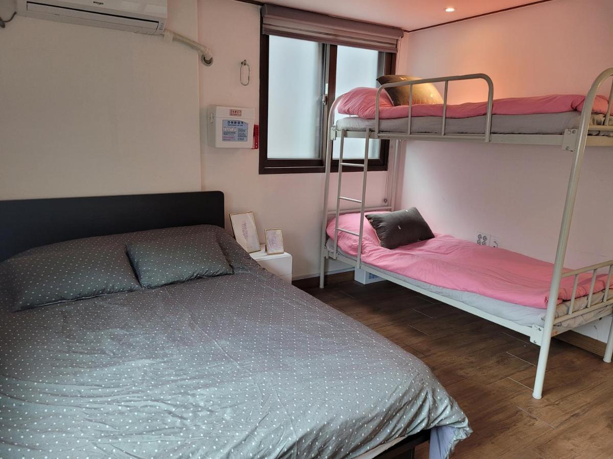 Olive Hostel Myeongdong Seul Zewnętrze zdjęcie