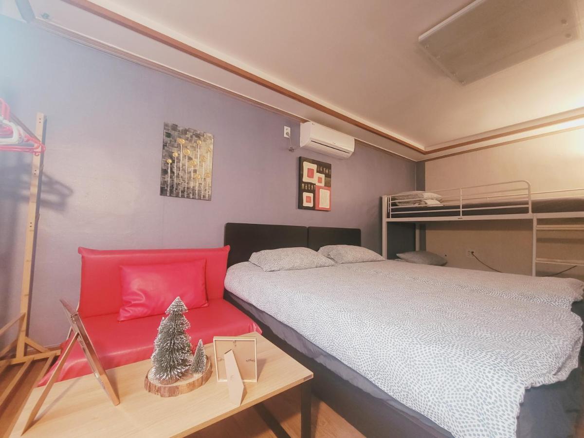 Olive Hostel Myeongdong Seul Zewnętrze zdjęcie