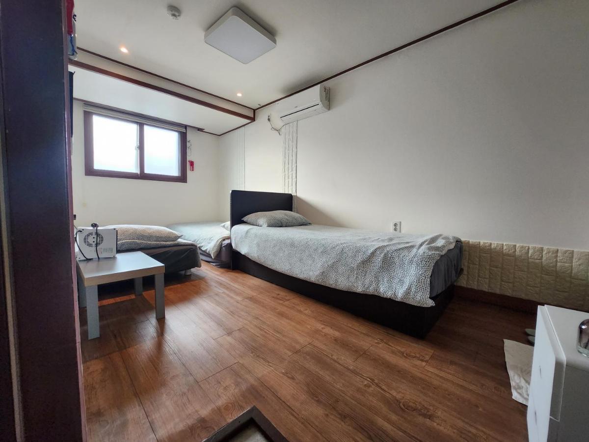Olive Hostel Myeongdong Seul Zewnętrze zdjęcie